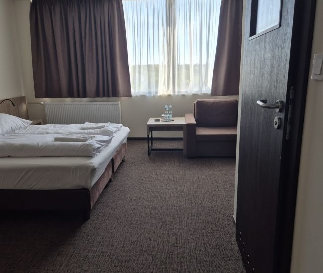 Double room with air-conditioning